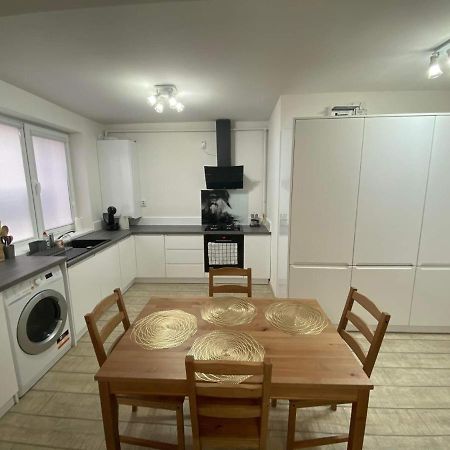 The Best Apartament Central Hunedoara Exterior foto