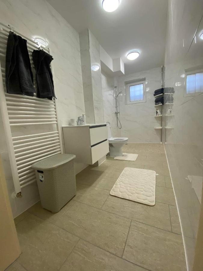 The Best Apartament Central Hunedoara Exterior foto